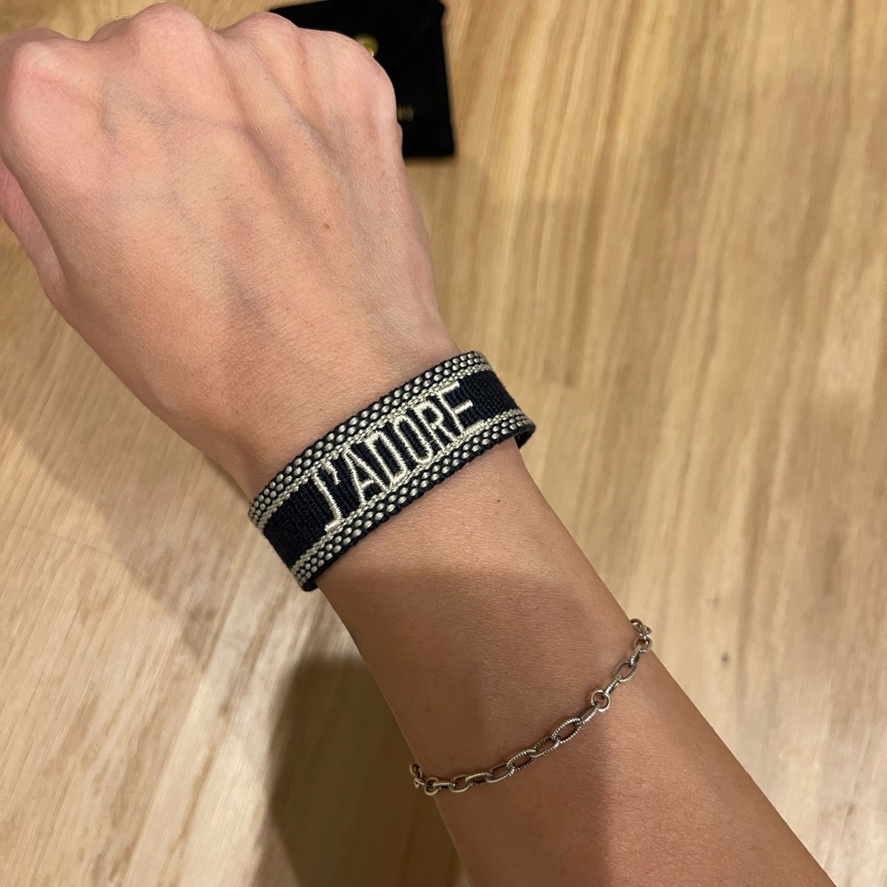 Jadore Friendship Bracelet - Picture 2 of 4